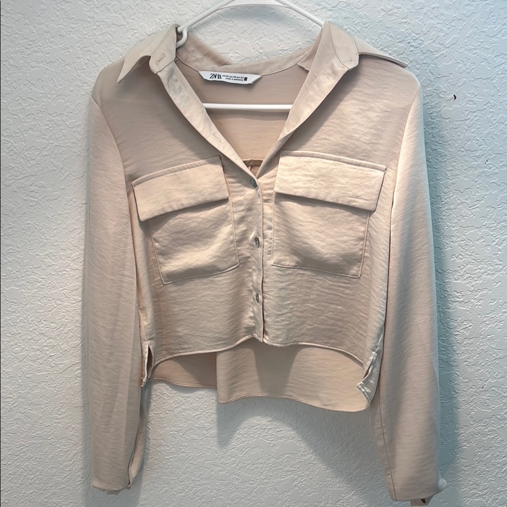 Zara Beige Cropped Button-Up Shirt
